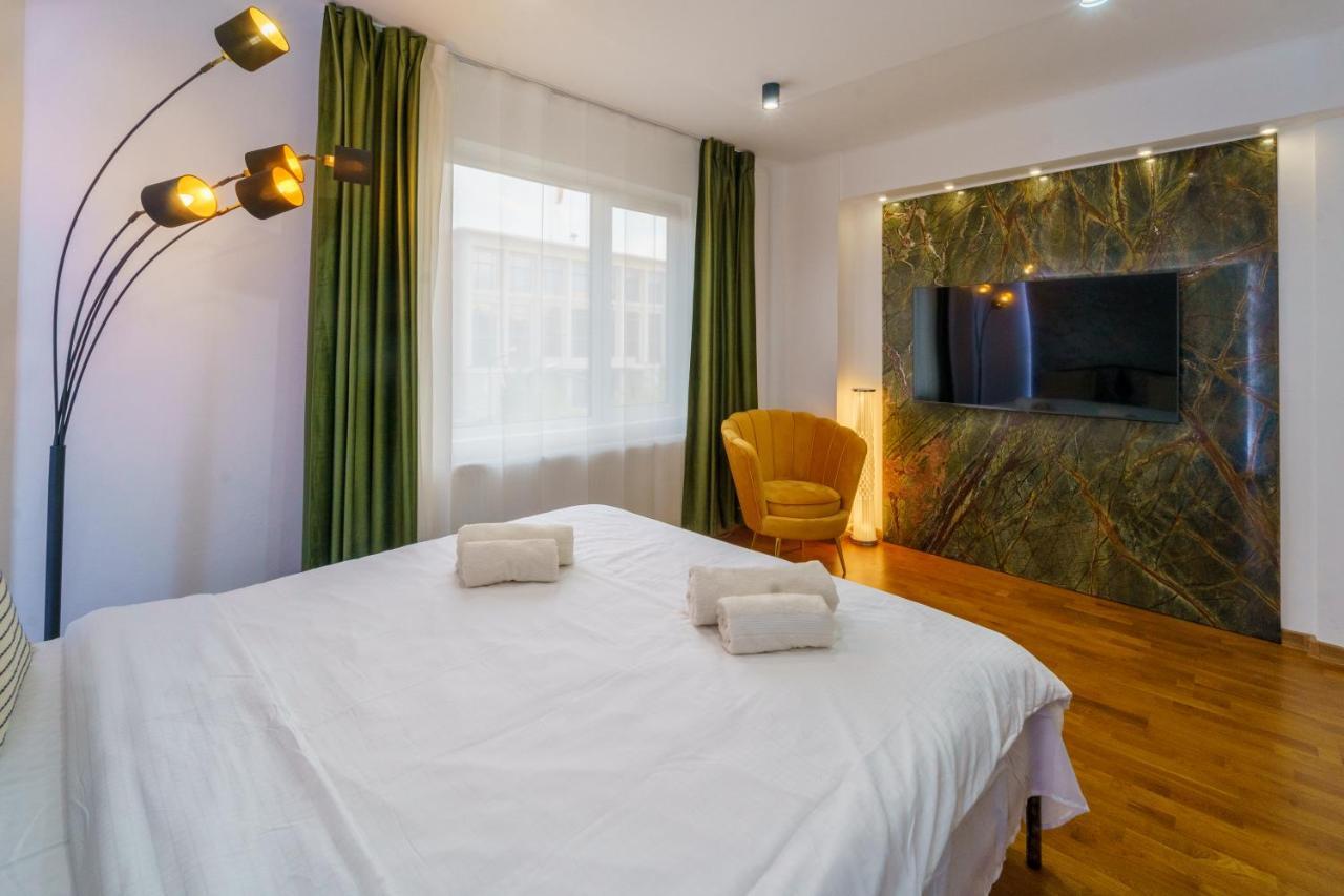 Main Square 5 Star Luxury With View Apartment Cluj-Napoca